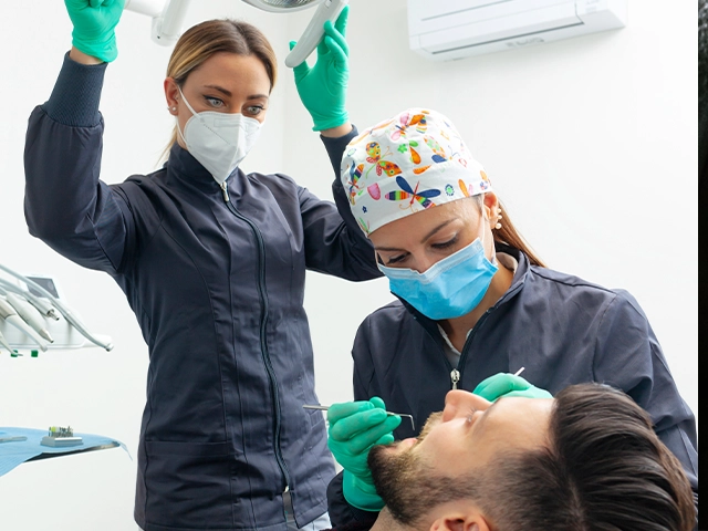 Dolgu ve Kanal Tedavisi İçin Hangi Bölümden Randevu Alınır?