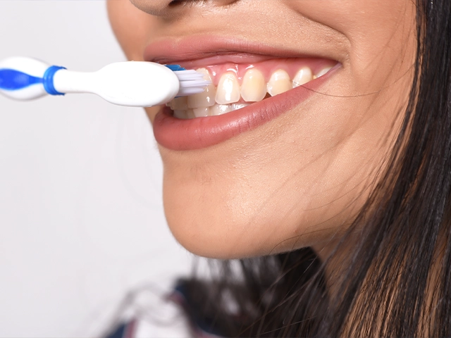 Dolgu ve Kanal Tedavisinden Sonra Diş Fırçalanır Mı?